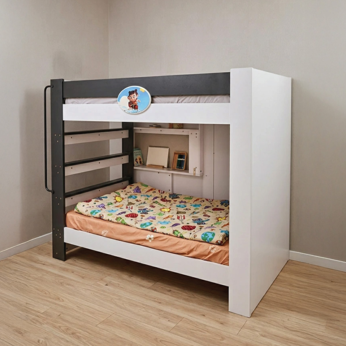 Boys Bunk Bed 1.2X1.9 7Box